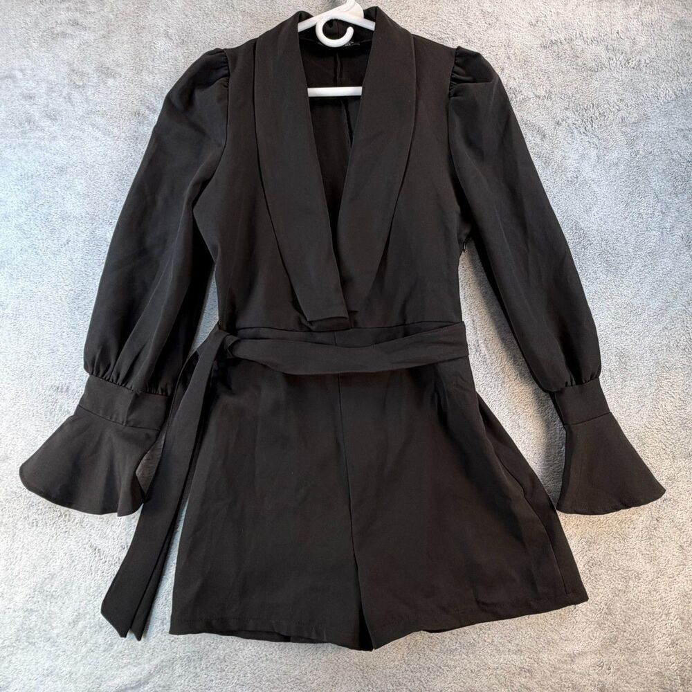 Boohoo Women’s Black Long Sleeve Romper Belted Blazer Style Size 6